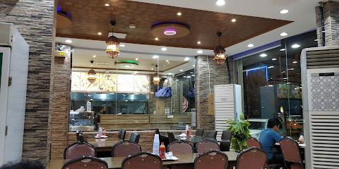 مطعم نور الرياض البخاري