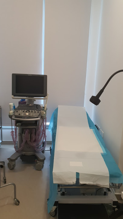 الدكتور أحمد الكندري استشاري جراحة المسالك البولية والتناسلية والعقم الكويت.