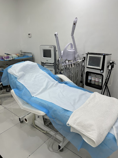 Paris 3 Clinic باريس كلينيك -تجميل - ليزر - دكتورة عزة محيي الدين -الدور الثالث