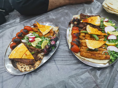 مطعم الجسر المعلق