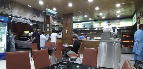 مطعم ركن الشارقة