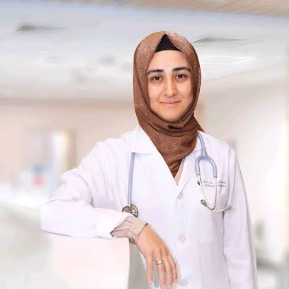 طبيب باطني - Dr. Kubra Kalayci