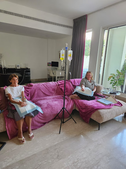 On Call Doctor Dubai-Doctor at Hotel-Doctor at Home-Iv Therapy Dubai/Wellness Doctor Home Healthcare