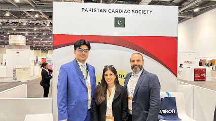 Dr Yasir Parviz - Cardiologist | Interventional Cardiologist | UK Board