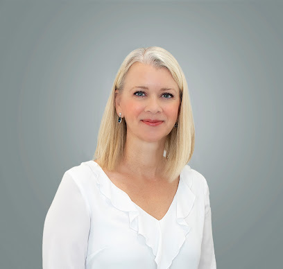 Dr Rowena Eadie