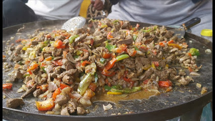 فول وفلافل وكبدة صاج