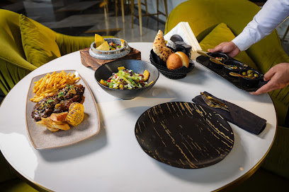 مطعم لوكنتوار لاونج