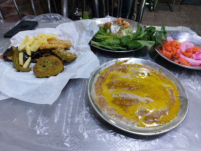 مطعم لمسات فلفلة( فرع منفوحه)