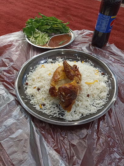 مطعم بوابة اليمن للاكلات الشعبيه