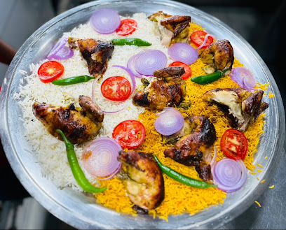 مطاعم و مندي سماكوم لاهور إن