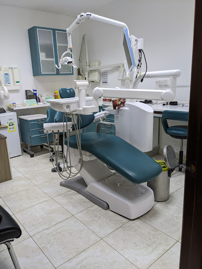 مجمع عيادات ديمة لطب الأسنان