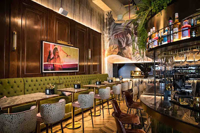 في ريستورنت