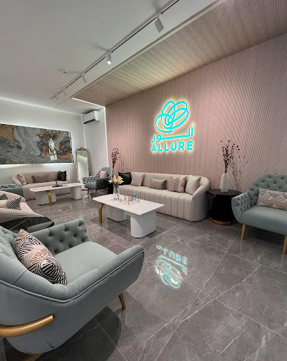 مجمع عيادات الور الطبي حي التعاون Allure Clinics At Taawun