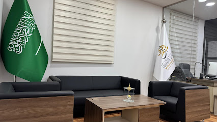 الموثق والمحامي: عبدالمجيد بن محمد الشثري (توثيق إفراغ عقار - وكالة - عقود - رهن - إقرار - مأذون عقد نكاح