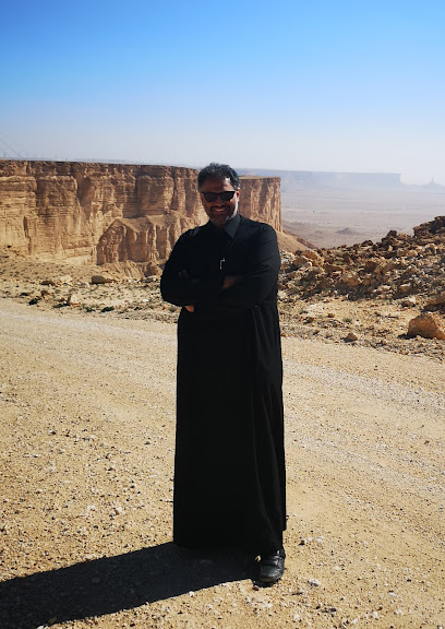 المحامي والموثق بندر بن عساكر