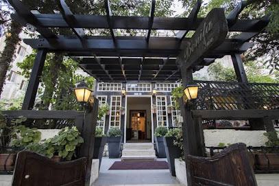Bonita Inn, Restaurant & Tapas Bar