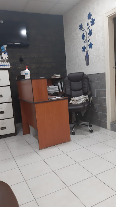 طبيب أسنان د. رائد حسونة