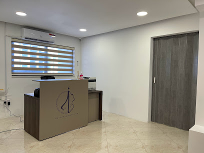 الدكتور أحمد هشام الخطيب (اذن انف حنجرة)