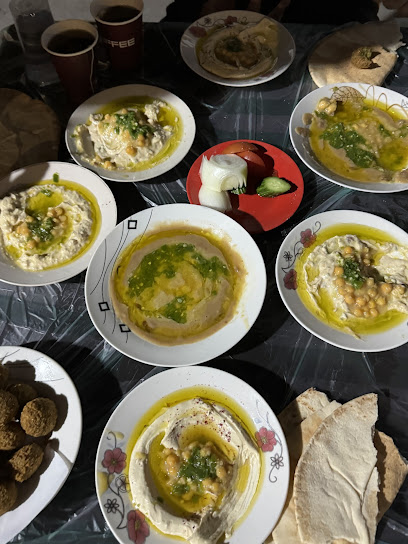 مطعم السنبل فرع الوحدات