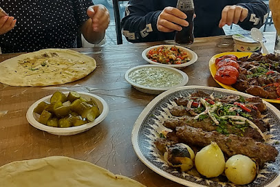 مطعم ومشاوي ابو محمود