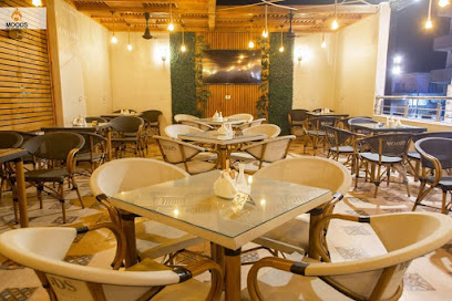 MOODS Restaurant & Cafe