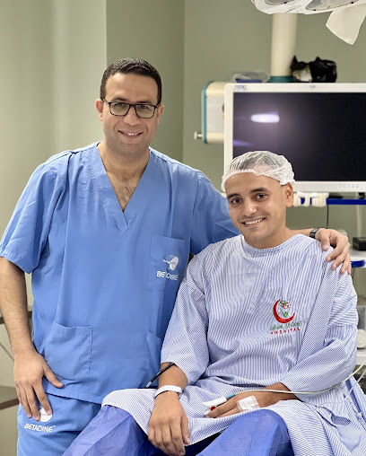 دكتور تامر عزت استشاري جراحة الأوعية الدموية والقدم السكري