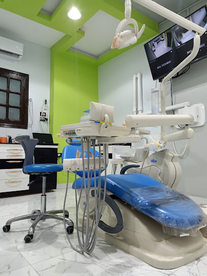 عيادة دكتور/ محمد الشيخ محمد راشد لتجميل وزراعة الأسنان