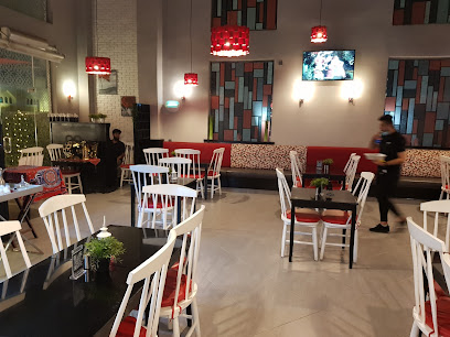 مطعم المنقل (مطعم لبناني )