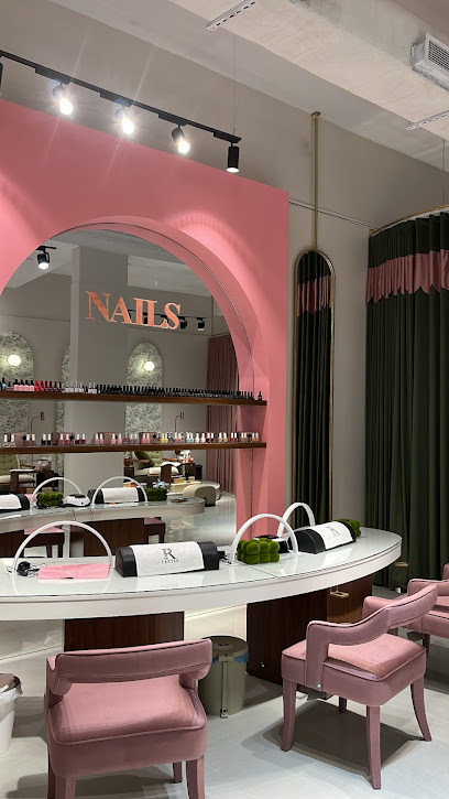 مركز آر للتزيين النسائي والخياطة The R center