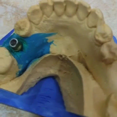 معمل فهد الحميد لتركيبات الاسنان