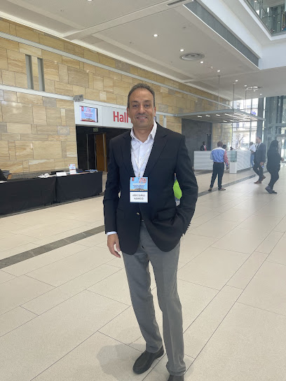 عيادة ا د محمود عبد الصبور