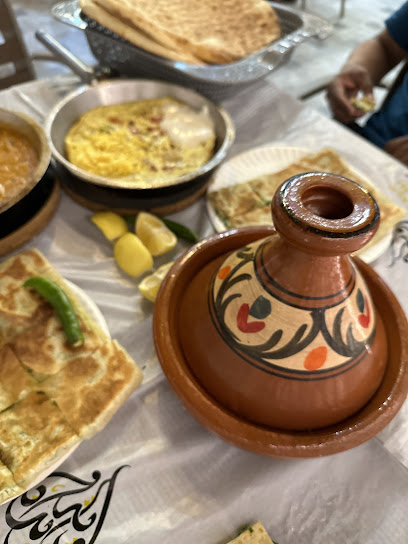 مطعم زاوية ريدان للأكلات الشعبيه