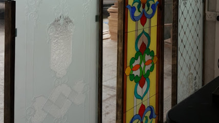 AMDGLASS محل زجاج ومرايا وبراويز .