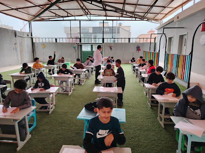 ابتدائية الشرق الاهلية ( بنين )