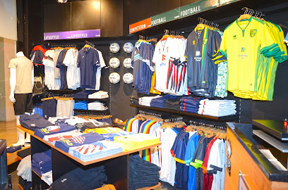 errea store - Kuwait