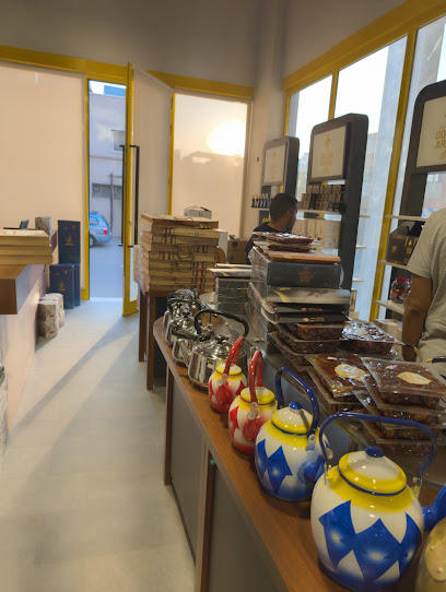 Al tuhoo company.tea shop