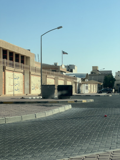 مدرسة لولوة القعود المتوسطة بنات