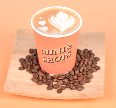 ميني اند شوتس