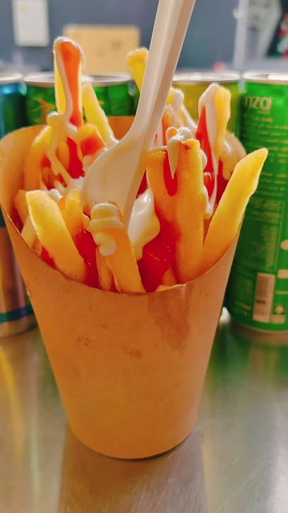 مطعم.سناكس.اند.مور(فود.ترك)