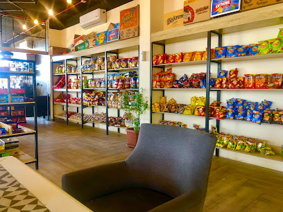 Super Market & Snack & Coffee كفتيريا و سوبرماركت رواق