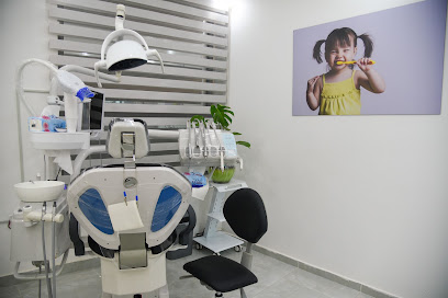 عيادة الدكتور معتز علي والدكتورة براءة غانم اخصائي عصب والاطفال والزراعة والتقويم Dr Mutaz Ali & Dr Barah ghanem