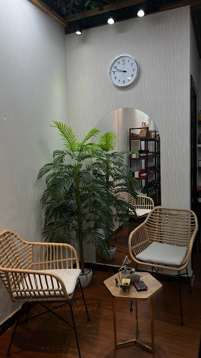 Osam أُسام (محل ورد و هدايا و تشوكليت)