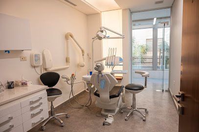 Palesta Dental Center