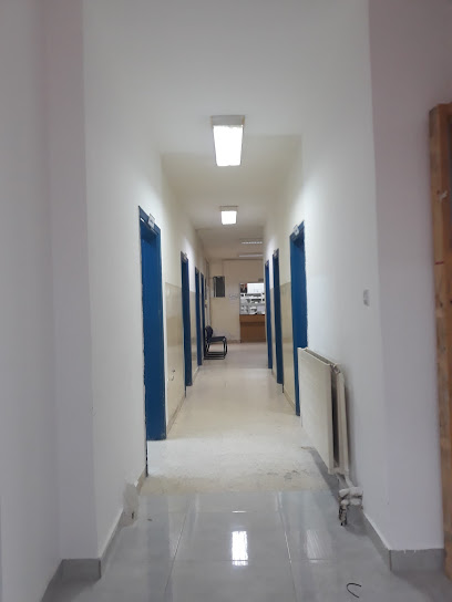 مركز ابو علندا الصحي خلف اهل الكهف