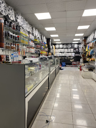 منصور لزينة وكماليات السيارات ٢ حي العسيلة