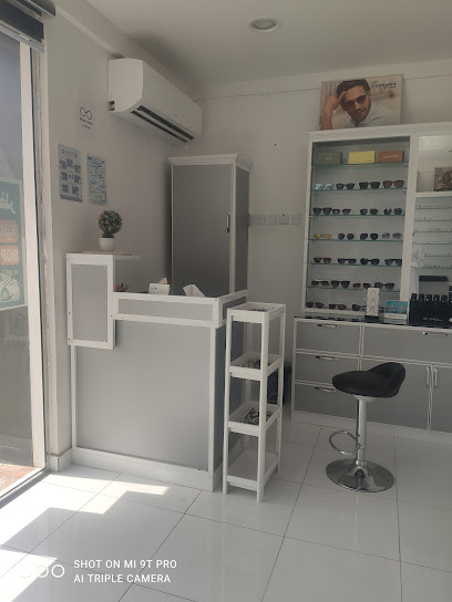 الحذق للنظارات