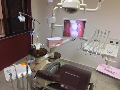 طبيب أسنان الدكتور مأمون نوفل حجاوي Jordan Dentist