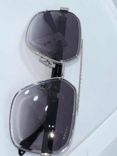 الأماني للبصريات