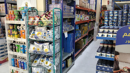 محل لذات الحياه للمواد الغذائيه