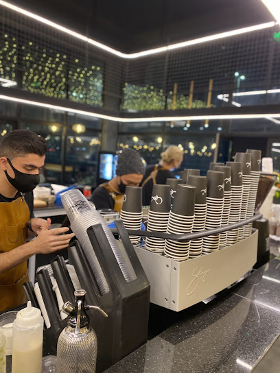 مقهى و محمصة حُب